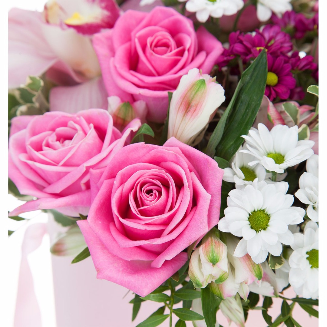 купить цветы Коробка с розовыми орхидеями